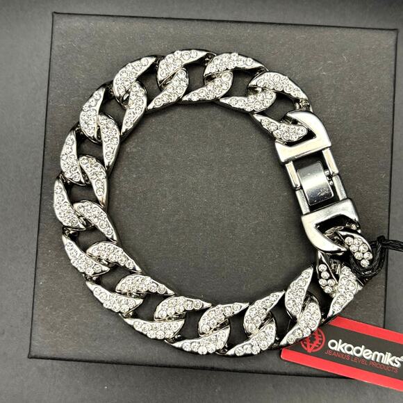 Iced Out Cuban Link Bracelet 8mm - Men Akademiks Men’s Stainless Steel  240 Cubic Zirconia Cuban Link Iced Bracelet NWT